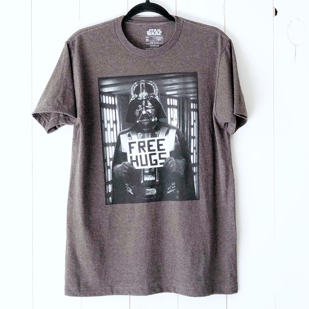 Star Wars Darth Vader Free Hugs Graphic T-Shirt